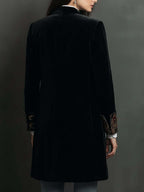 Leontina | Elegante blazer negro entallado con estampado barroco