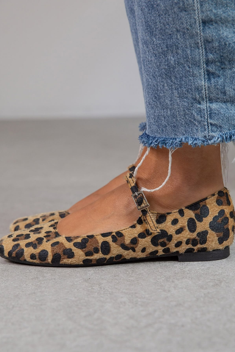 Bailarinas de estampado de leopardo con correa ajustable