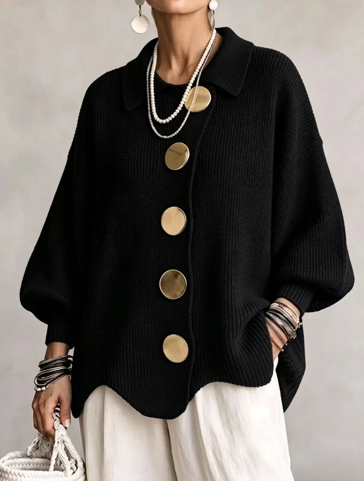 Victoria | Elegante cárdigan oversize con botones dorados efecto joya