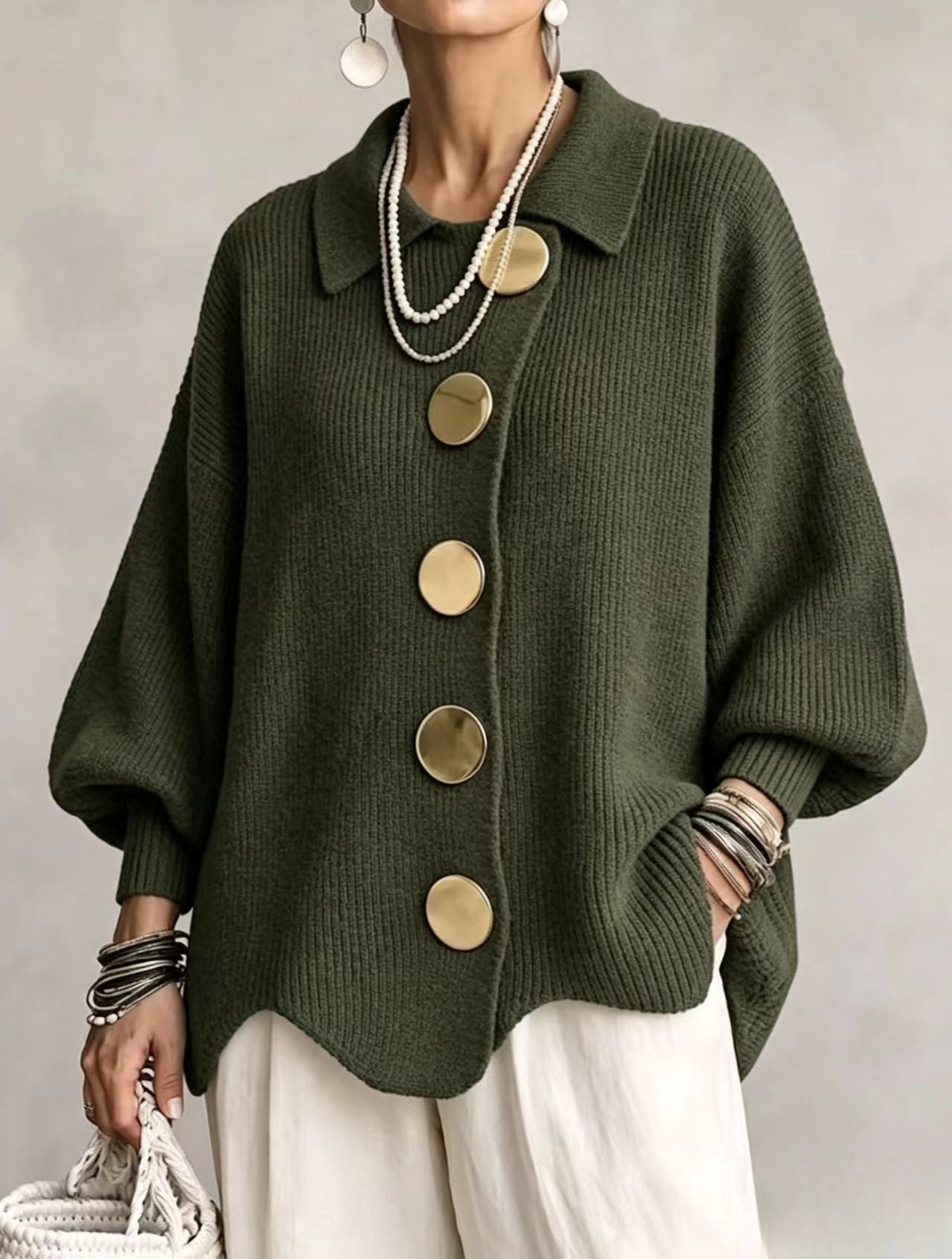 Victoria | Elegante cárdigan oversize con botones dorados efecto joya