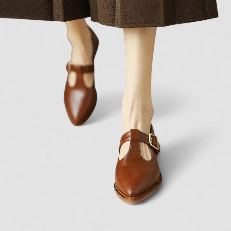 Paloma | Sandalias cerradas de tiras trenzadas