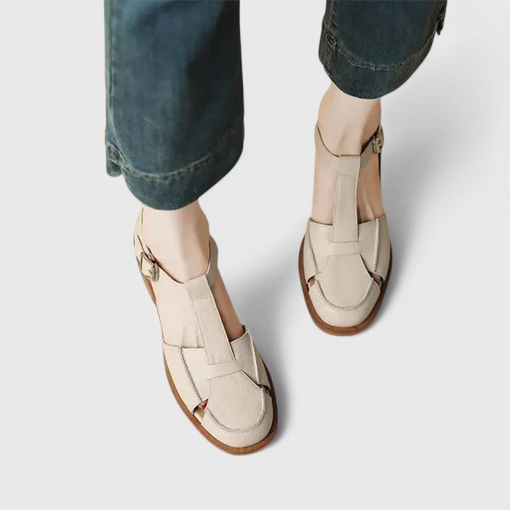 Manuela | Sandalias cerradas con correa en T