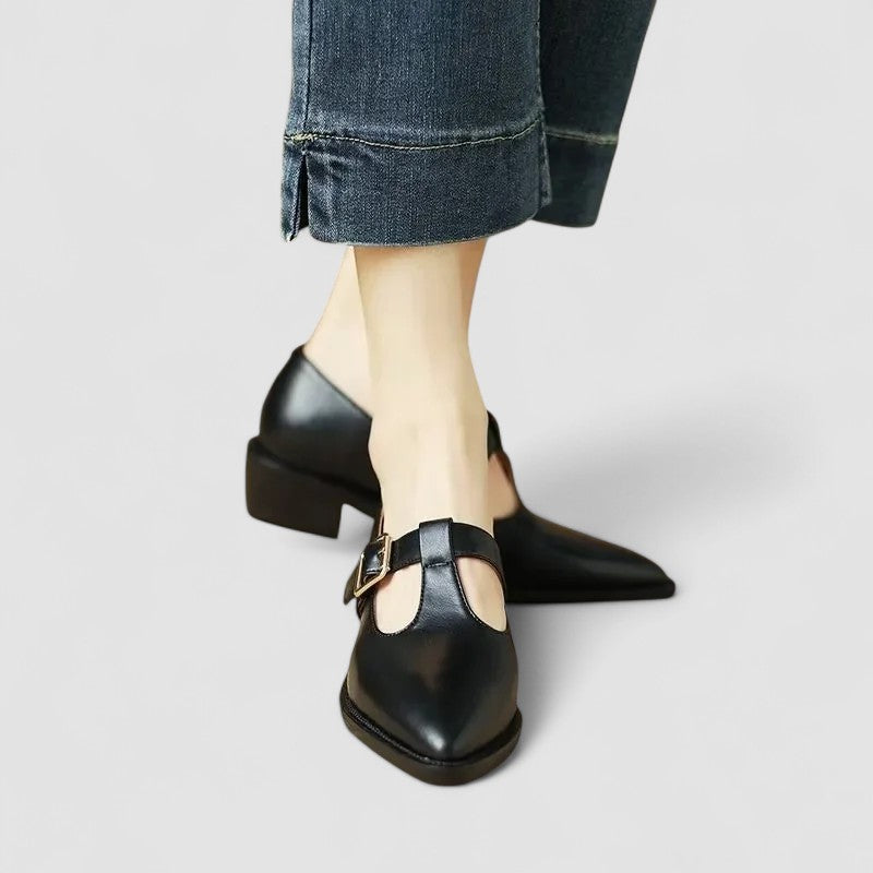 Paloma | Sandalias cerradas de tiras trenzadas