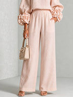 Ofelia | Elegante conjunto con puños florales y pantalones de pierna ancha